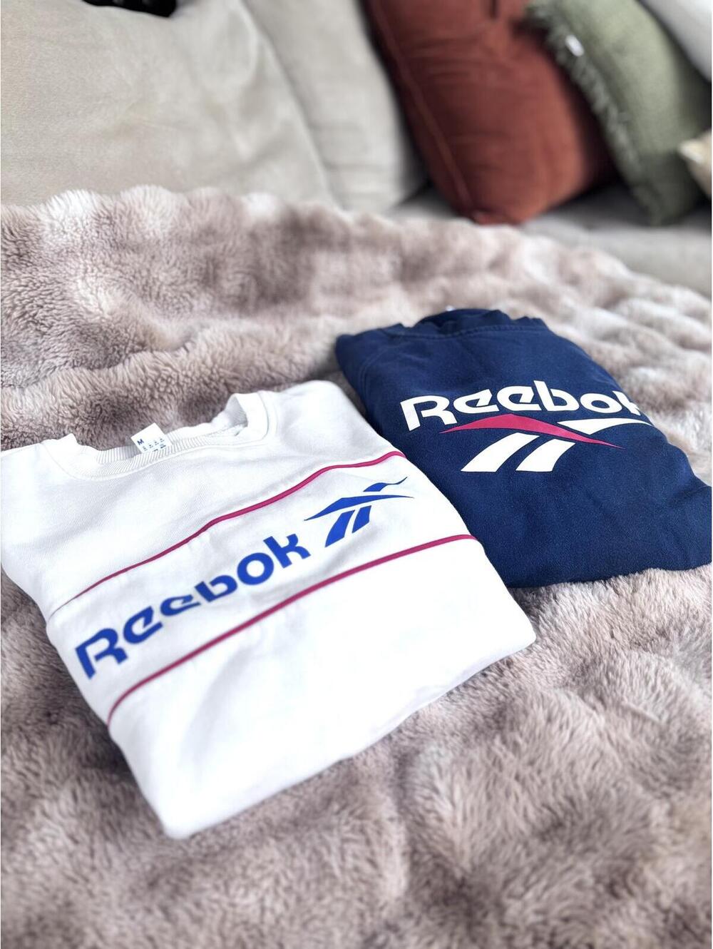 🔥 Vintage Reebok Duo 🧢 Unisex Medium – Clean Logo Sweatshirts (2-Pack)